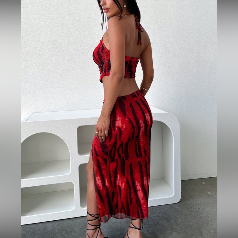Nassia Crop Top and Midi Skirt Set - Red Fire Print - Picture 5 of 8